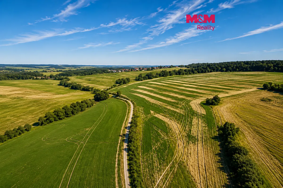 Prodej pole 5712 m²